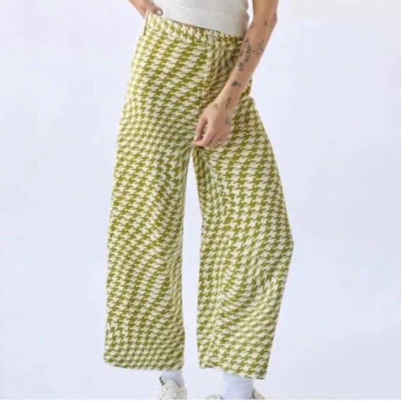 Urban Outfitters Green & White Houndstooth Wide Leg Pants - Picture 1 of 6